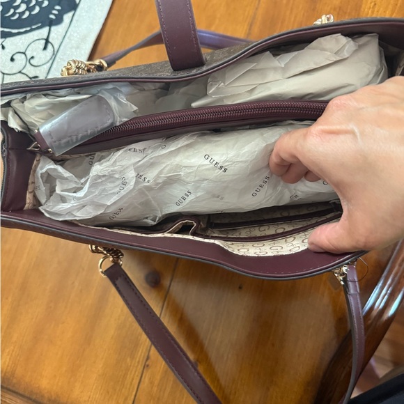 Guess Burgundy and Brown with muted Gold letters Shoulder Bag - Picture 4 of 10